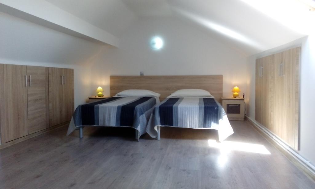 Casa Pescar Apartment คลูจ-นาโปกา ภายนอก รูปภาพ